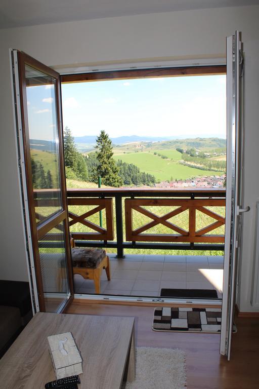 Pine Wood Apartment Vyšné Ružbachy Стая снимка