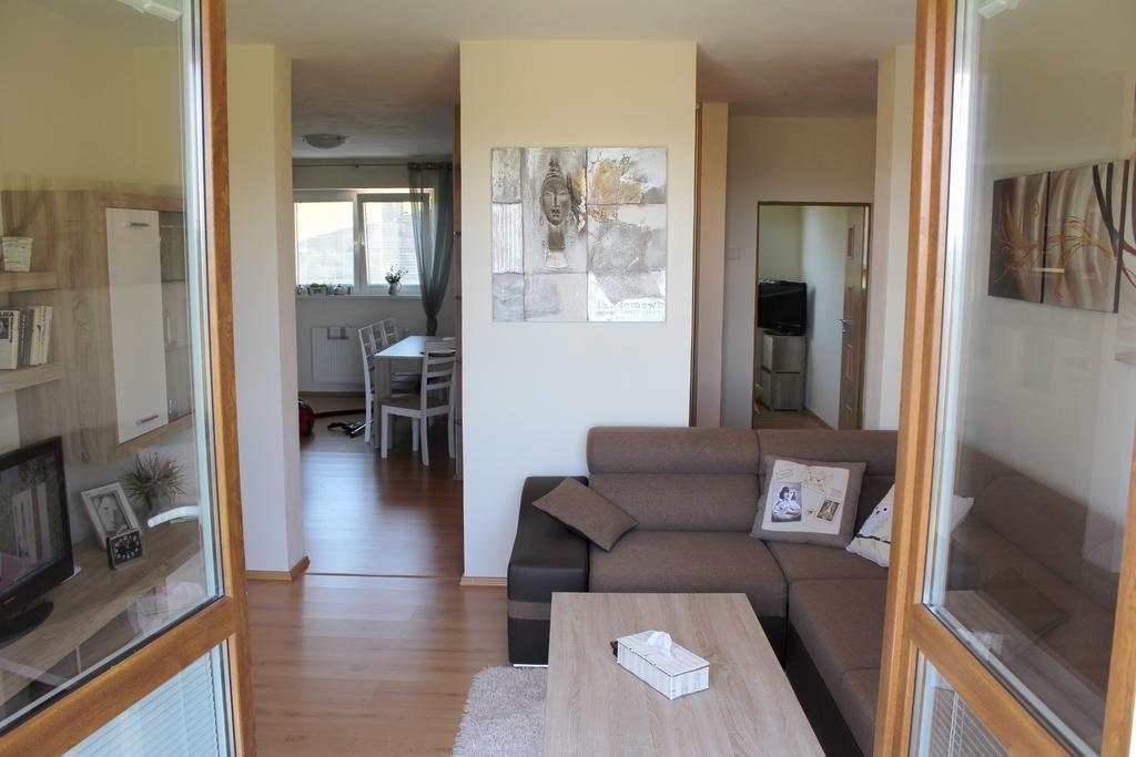Pine Wood Apartment Vyšné Ružbachy Стая снимка
