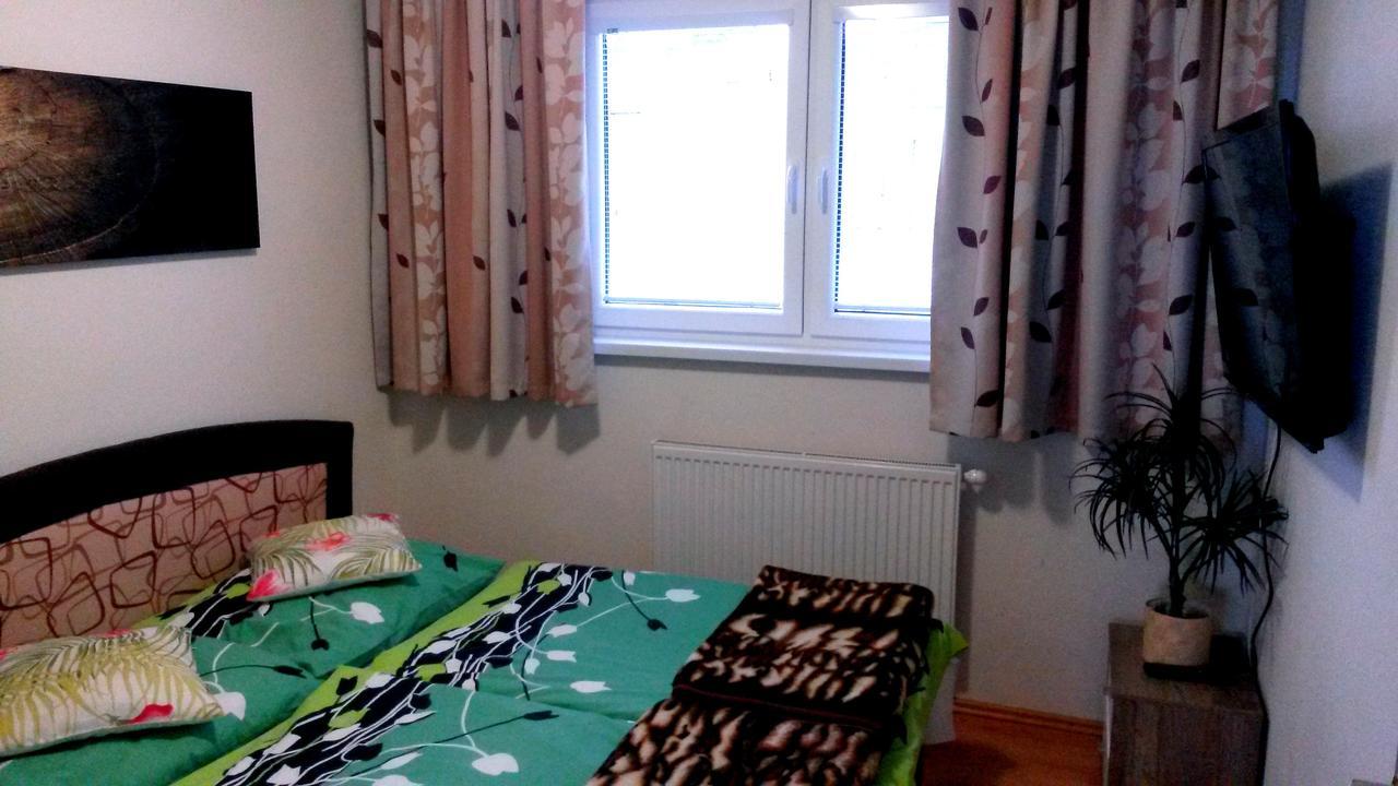 Pine Wood Apartment Vyšné Ružbachy Екстериор снимка